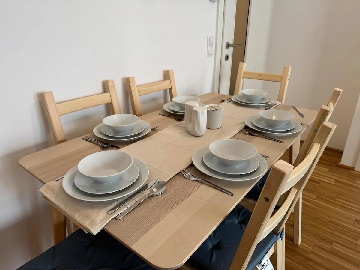 2Br, Balcony, Central, Danube, U6 & S-Bahn - Axara Housing Brn 22 ウィーン アパート