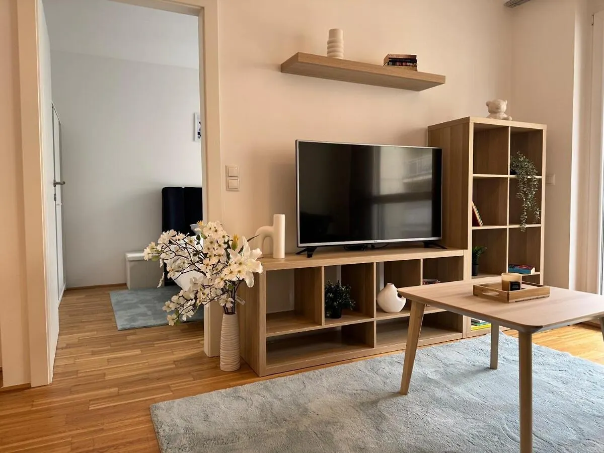 Apartment 2Br, Balcony, Central, Danube, U6 & S-Bahn - Axara Housing Brn 22 Vienna